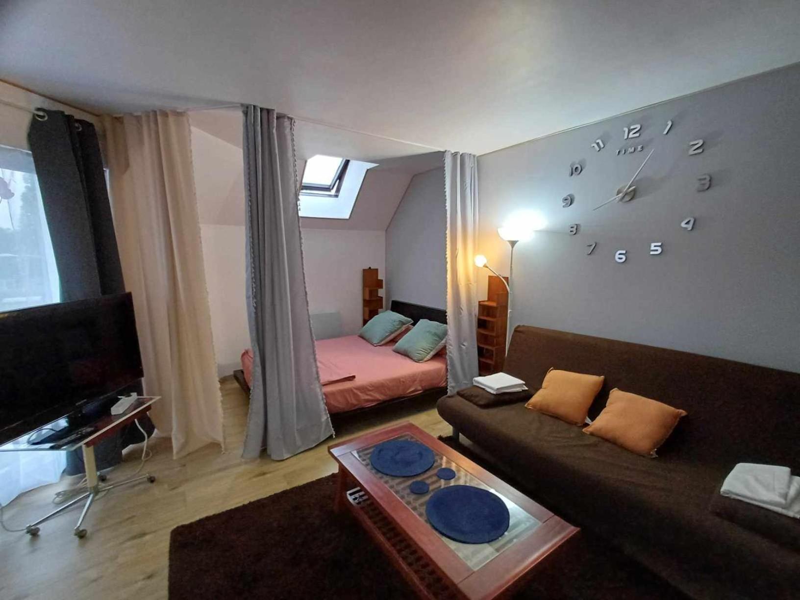 Appartement Independant Proche Paris, Roissy Cdg, Asterix, Disneyland ミトリー・モリー エクステリア 写真
